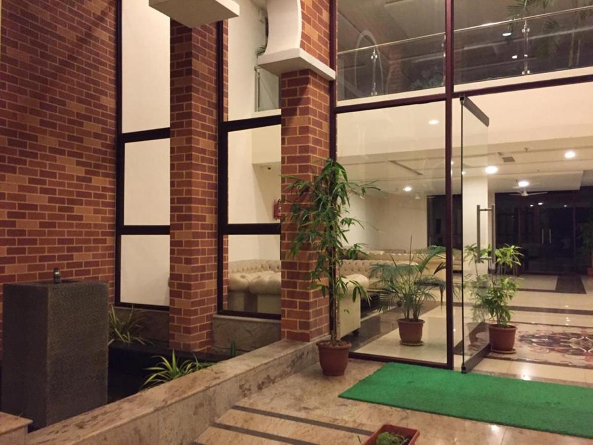 Five Falls Resort Kuttālam Exterior photo